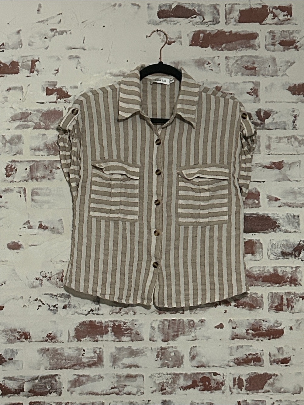 Striped Short-Sleeve Button-Down Shirt in Beige & White
